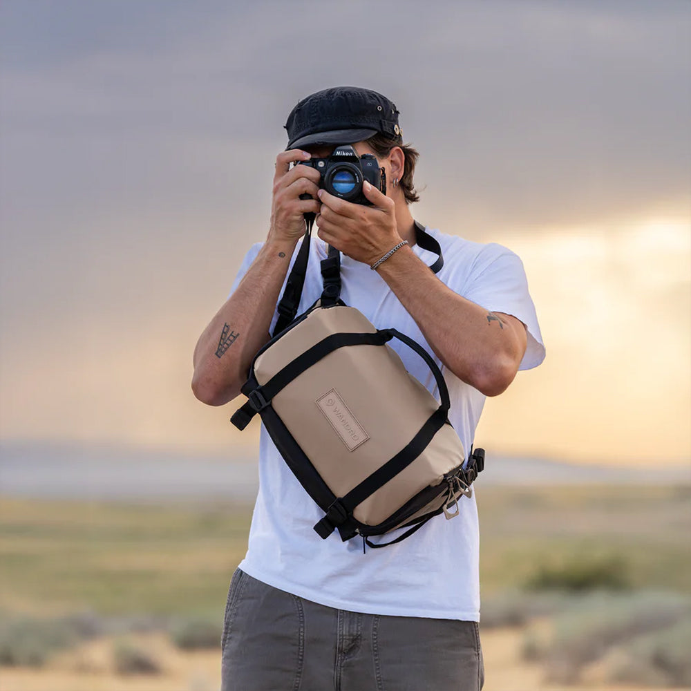 Wandrd Rogue V2 9 L Camera Sling Bag Yuma Tan