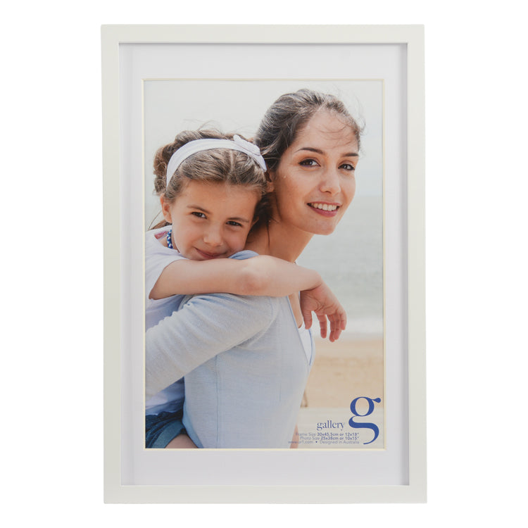 Gallery 12 x 18 white picture frame with 10 x 15 opening