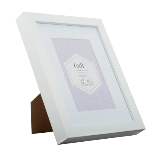Promenade 6 x 8 inch white picture frame with 4 x 6 opening