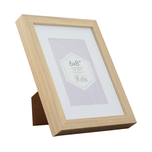 Promenade 6 x 8 inch oak picture frame with 4 x 6 opening