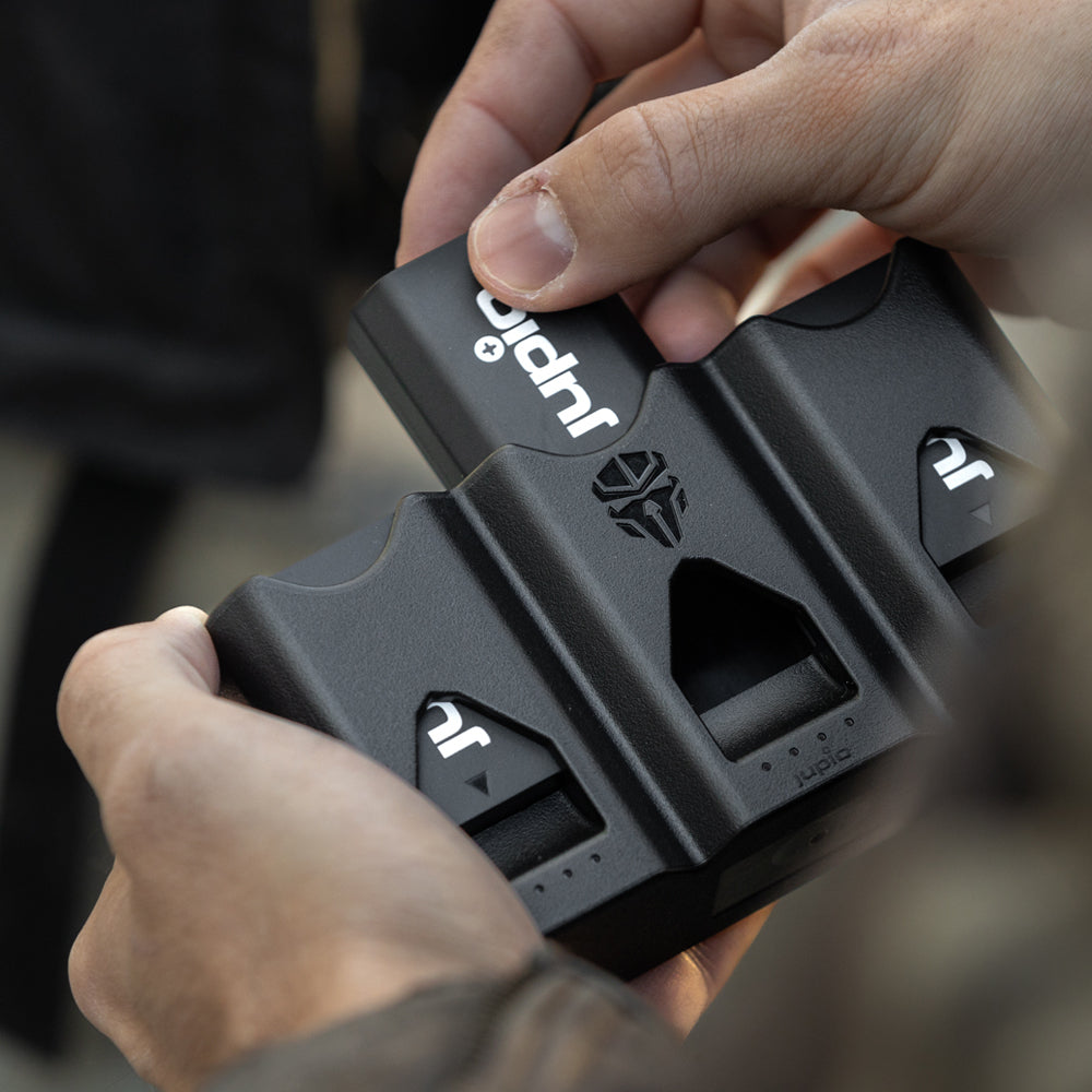 Jupio X Peter Lindgren Pr1 Me Gear Tri Charge Charger / Powerbank & Memory Card Case