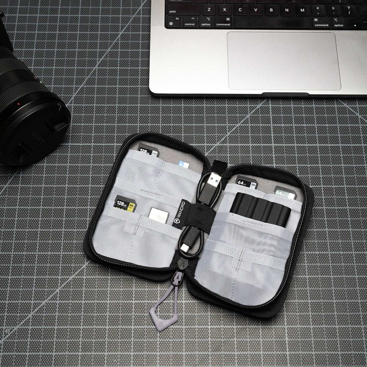 Wandrd Memory Card Case Uyuni Purple