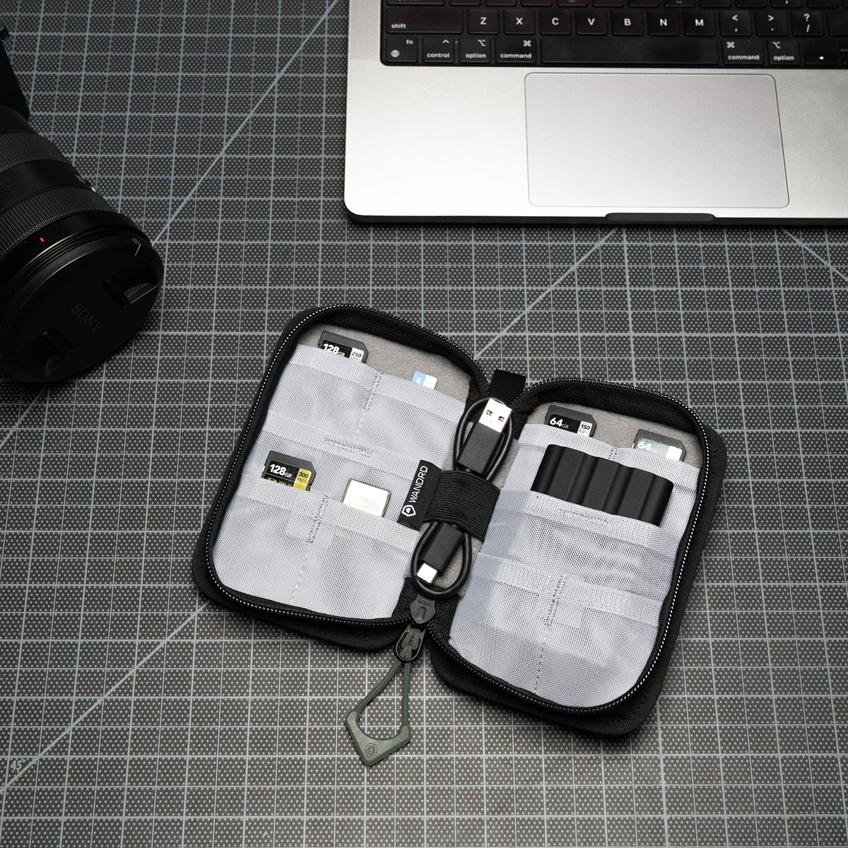 Wandrd Memory Card Case Wasatch Green