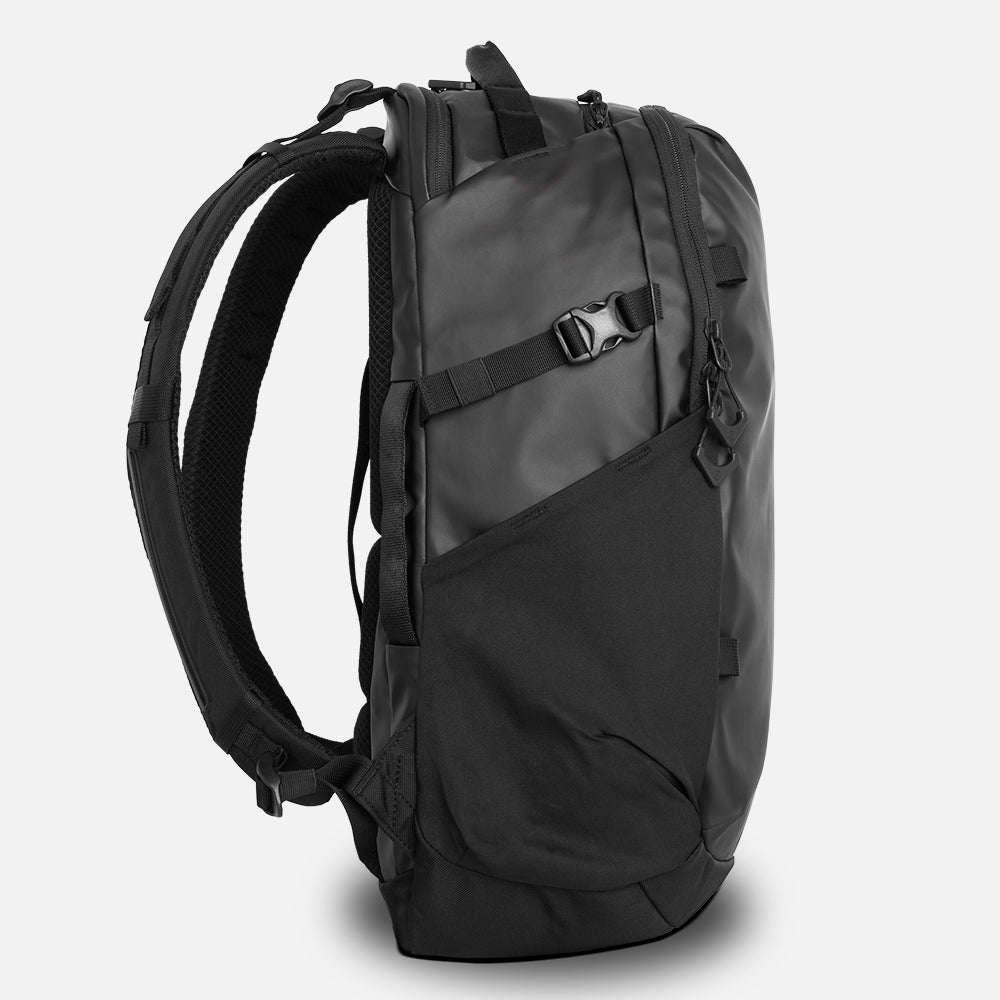 Wandrd Nimbus 18 L Everyday Backpack Black