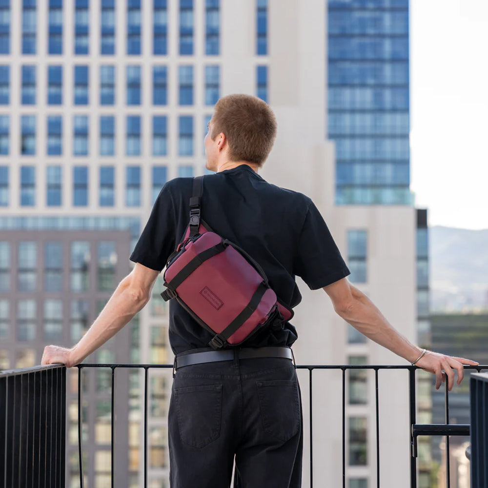 Wandrd Rogue V2 6 L Camera Sling Bag Rhone Burgundy