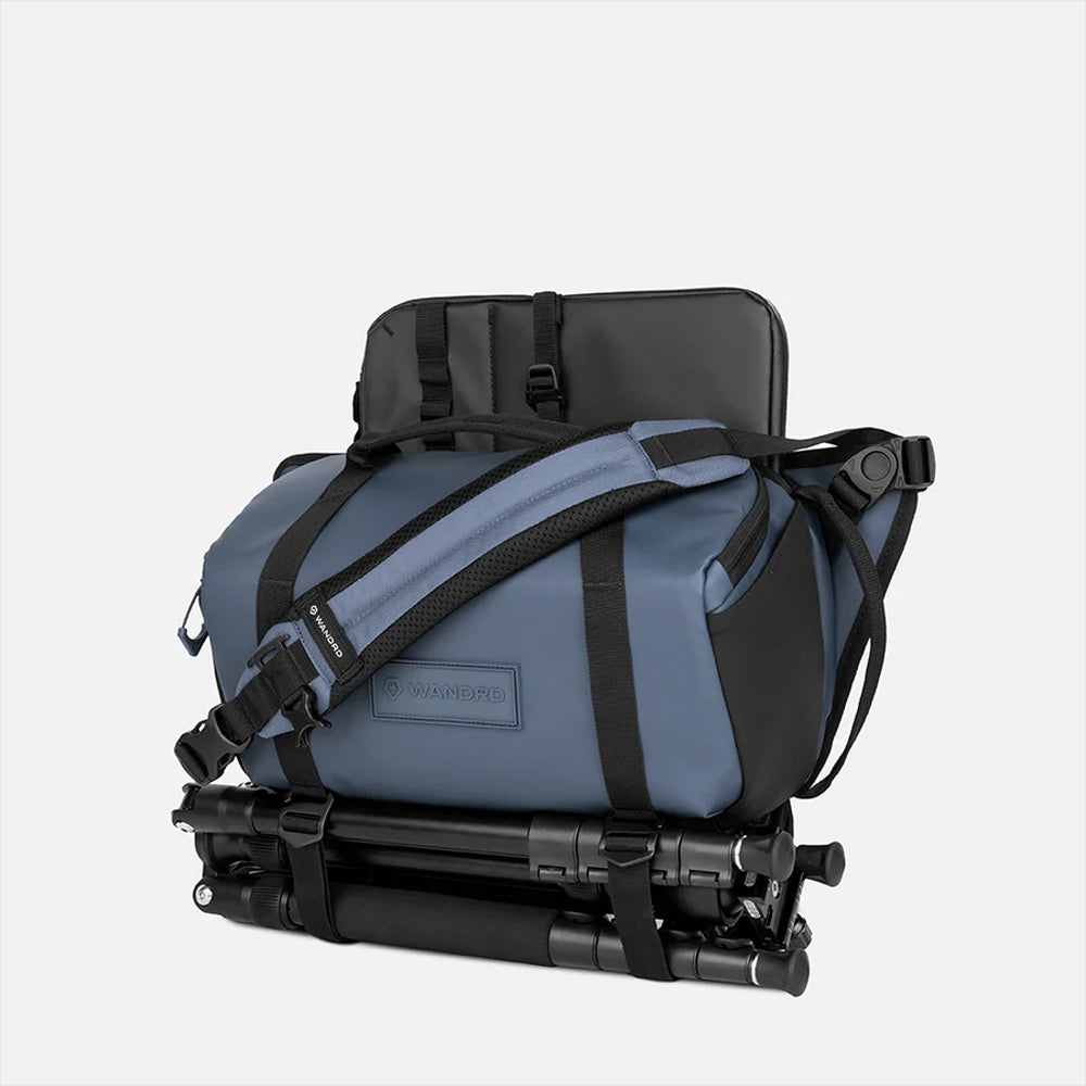 Wandrd Rogue V2 9 L Camera Sling Bag Aegean Blue