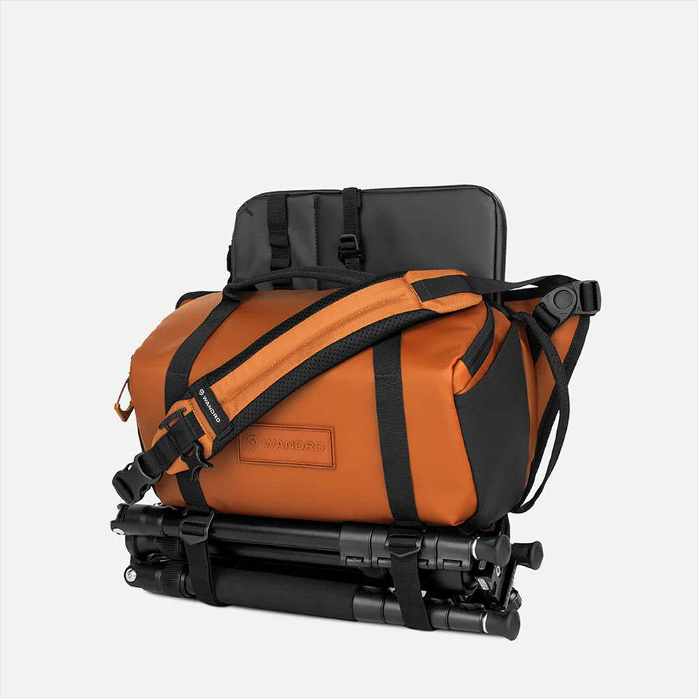 Wandrd Rogue V2 9 L Camera Sling Bag Sedona Orange