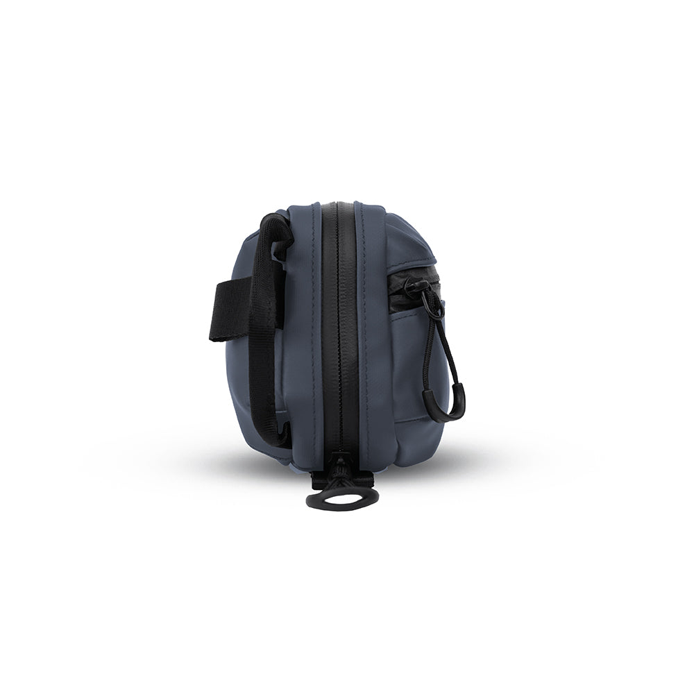 Wandrd Tech Bag Medium Aegean Blue