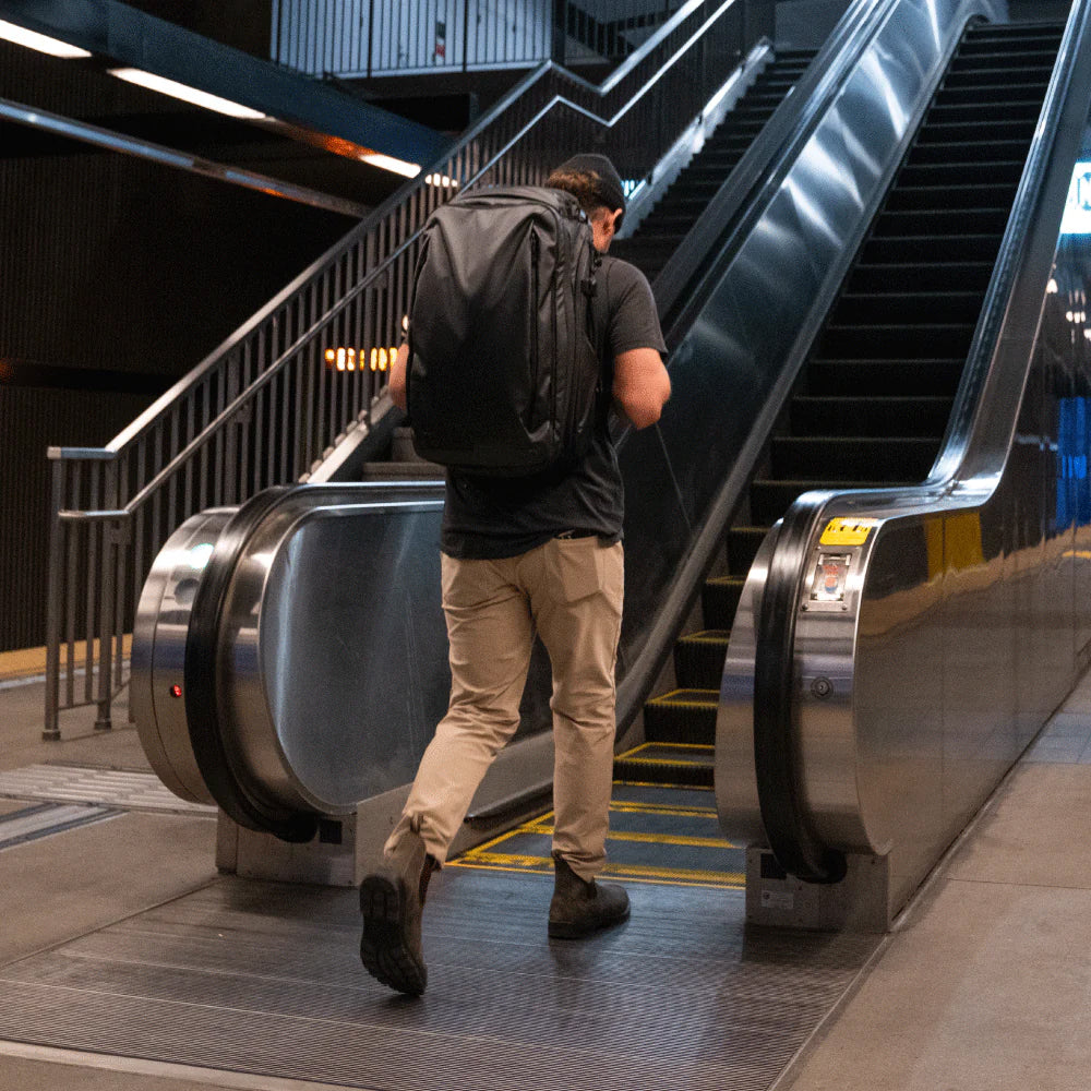 Wandrd Transit Travel Backpack 35 L Black