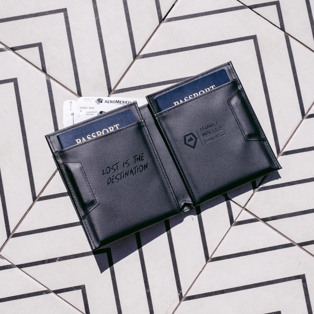 Wandrd Transit Travel Wallet Black